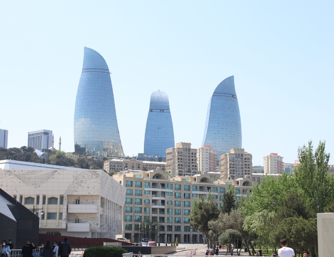 AZERBAIYAN: LA TIERRA DE FUEGO (SO) 