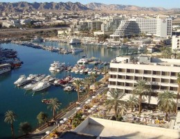 ISRAEL CON MAR ROJO Y PETRA