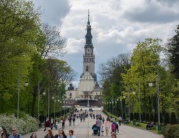 POLONIA DE SUR A NORTE Y BLTICOS
