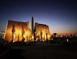 PAQUETES COMBINADOS CON CRUCERO NEFERTITI